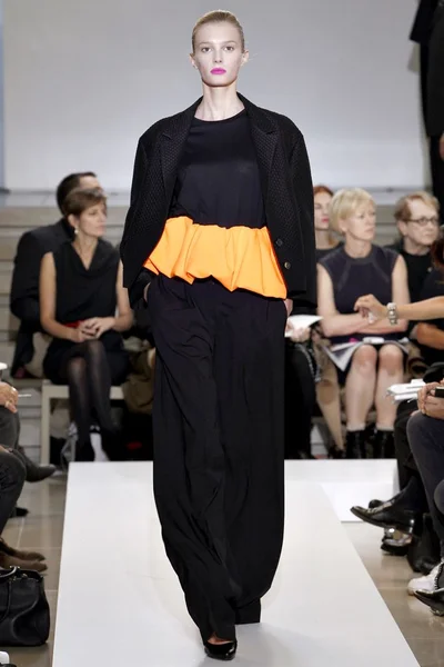 Look 7